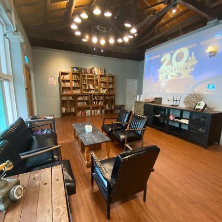 Tainan Macarthur Homestay Extérieur photo