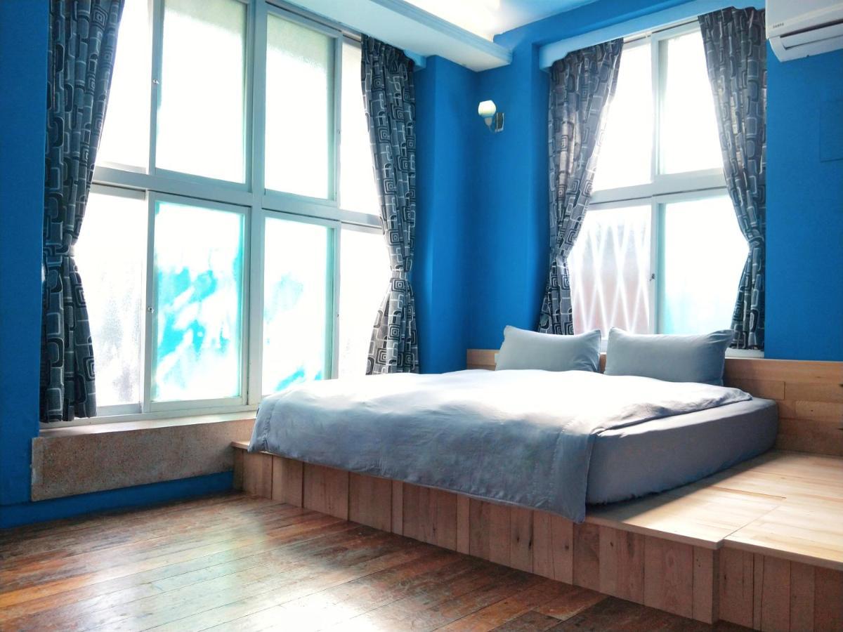 Tainan Macarthur Homestay Extérieur photo