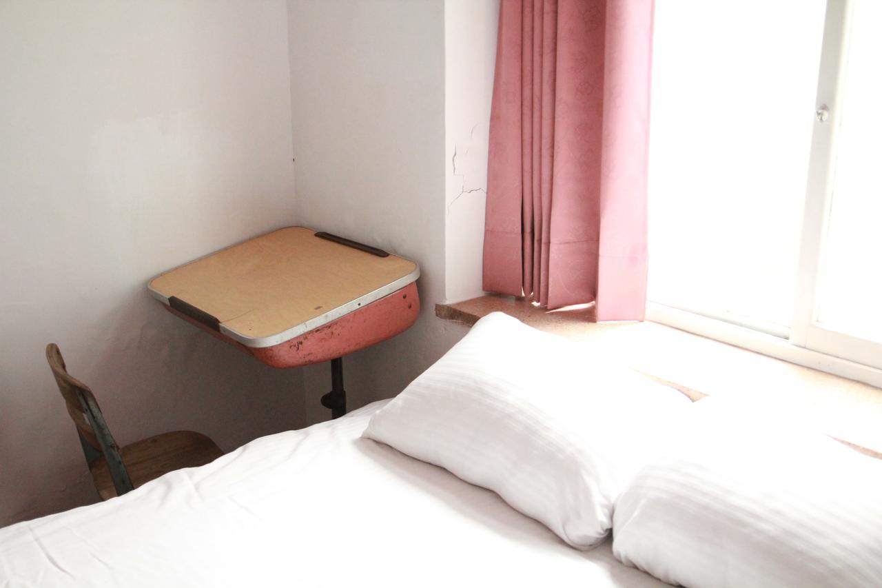 Tainan Macarthur Homestay Extérieur photo
