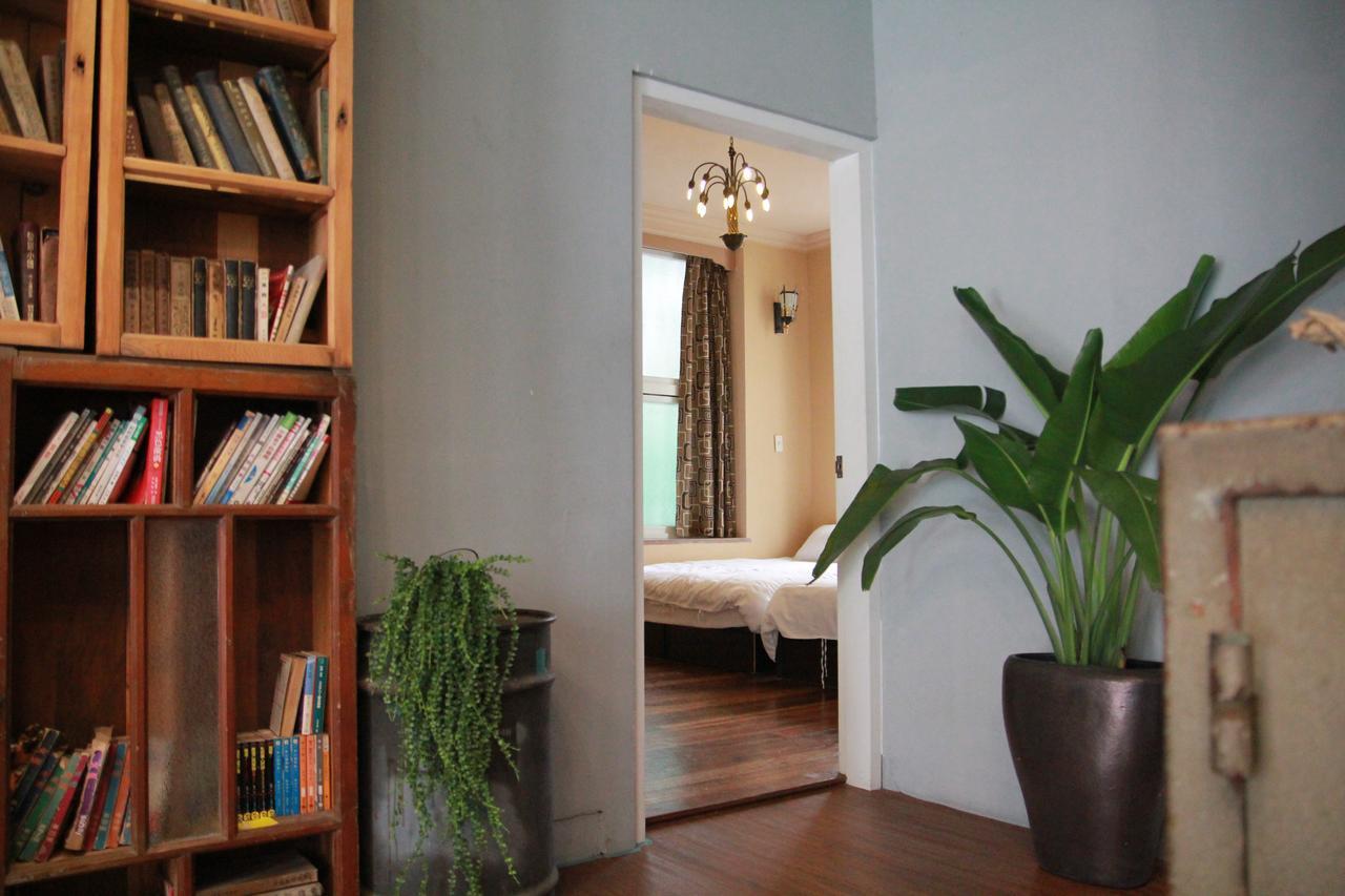 Tainan Macarthur Homestay Extérieur photo